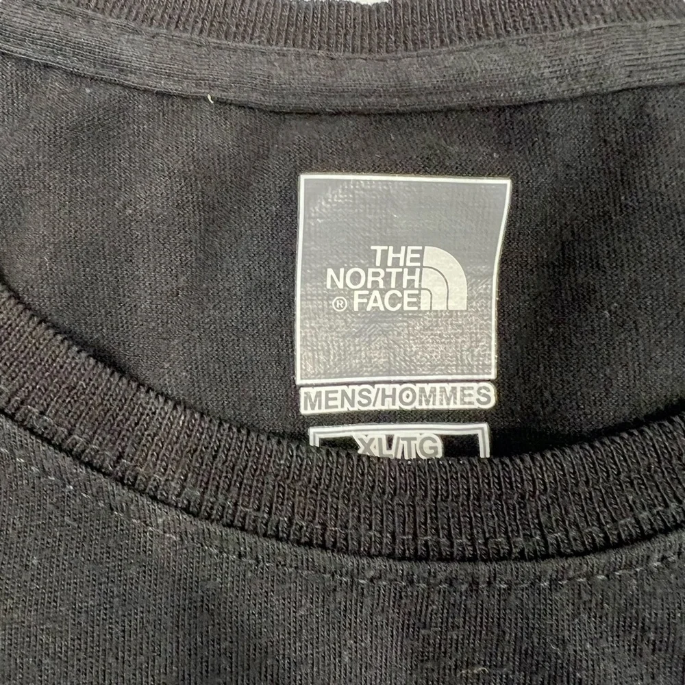 THE NORTH FACE BLACK VAPOR WICK LONG SLEEVE SHIRT WITH WAFFLE INSERTS UNDER ARMS